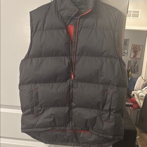Men's Black Puffer Vest